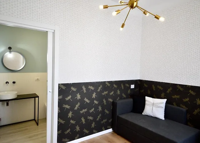 Ai Conti 招待所 3*